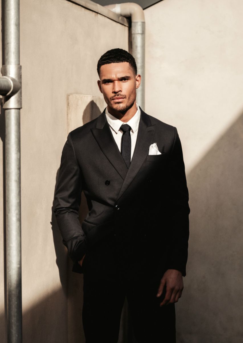 WESLEY IDEMUDIA - MAX MODELS Portfolio_4.jpg
